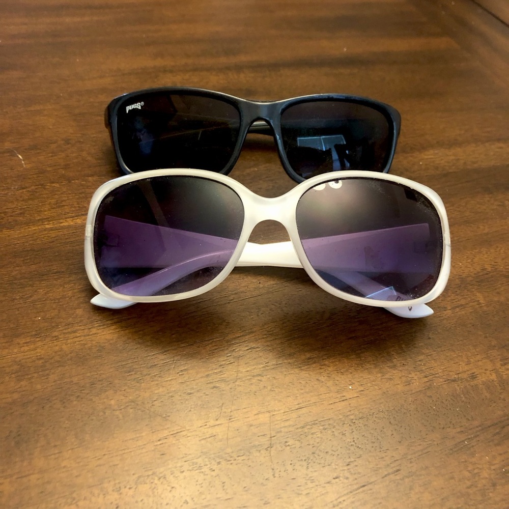 2 pair SunGlasses